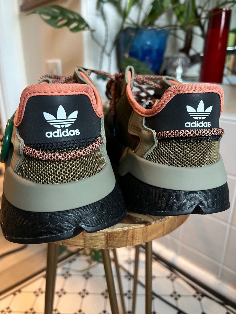 New Adidas nite jogger brown green gray sneakers shoes m6.5 w8 - Picture 7 of 10